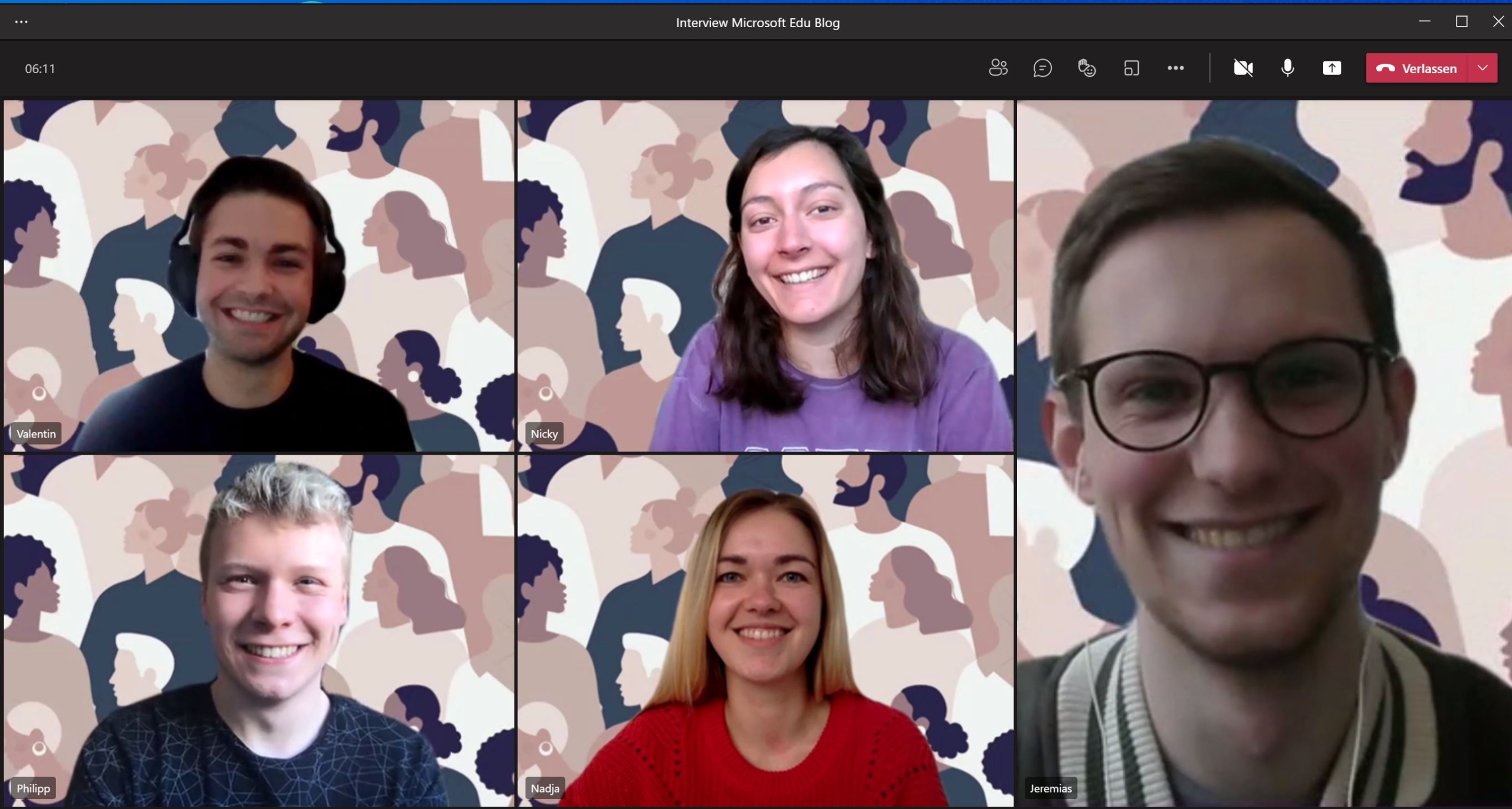 F&uuml;nf Student*innen in einem Microsoft Teams Meeting