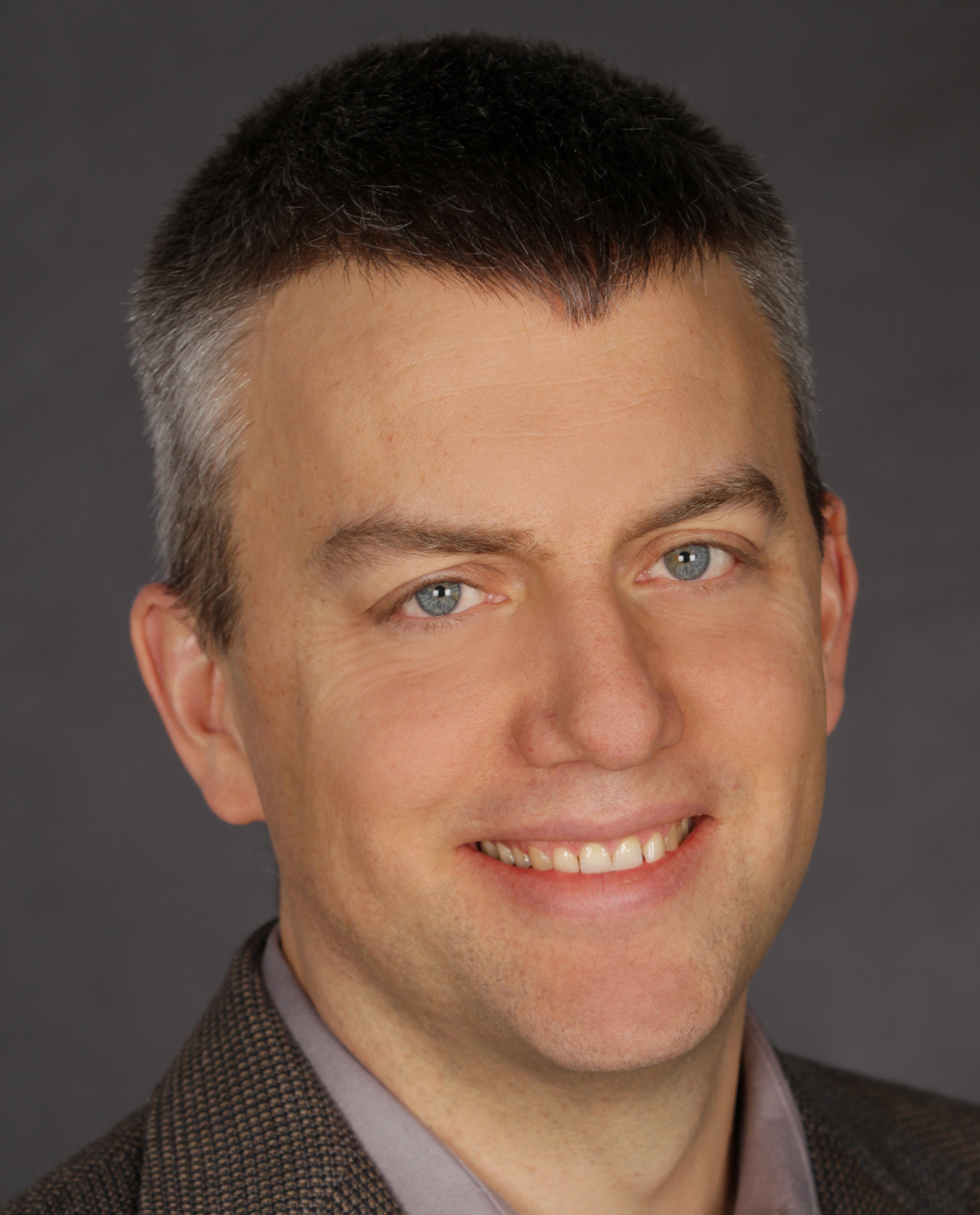 Headshot of Rob Lefferts.