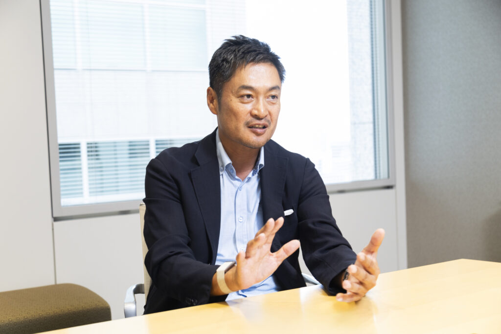 日本マイクロソフト株式会社
執行役員 常務 金融サービス事業本部長
荒濤 大介 氏